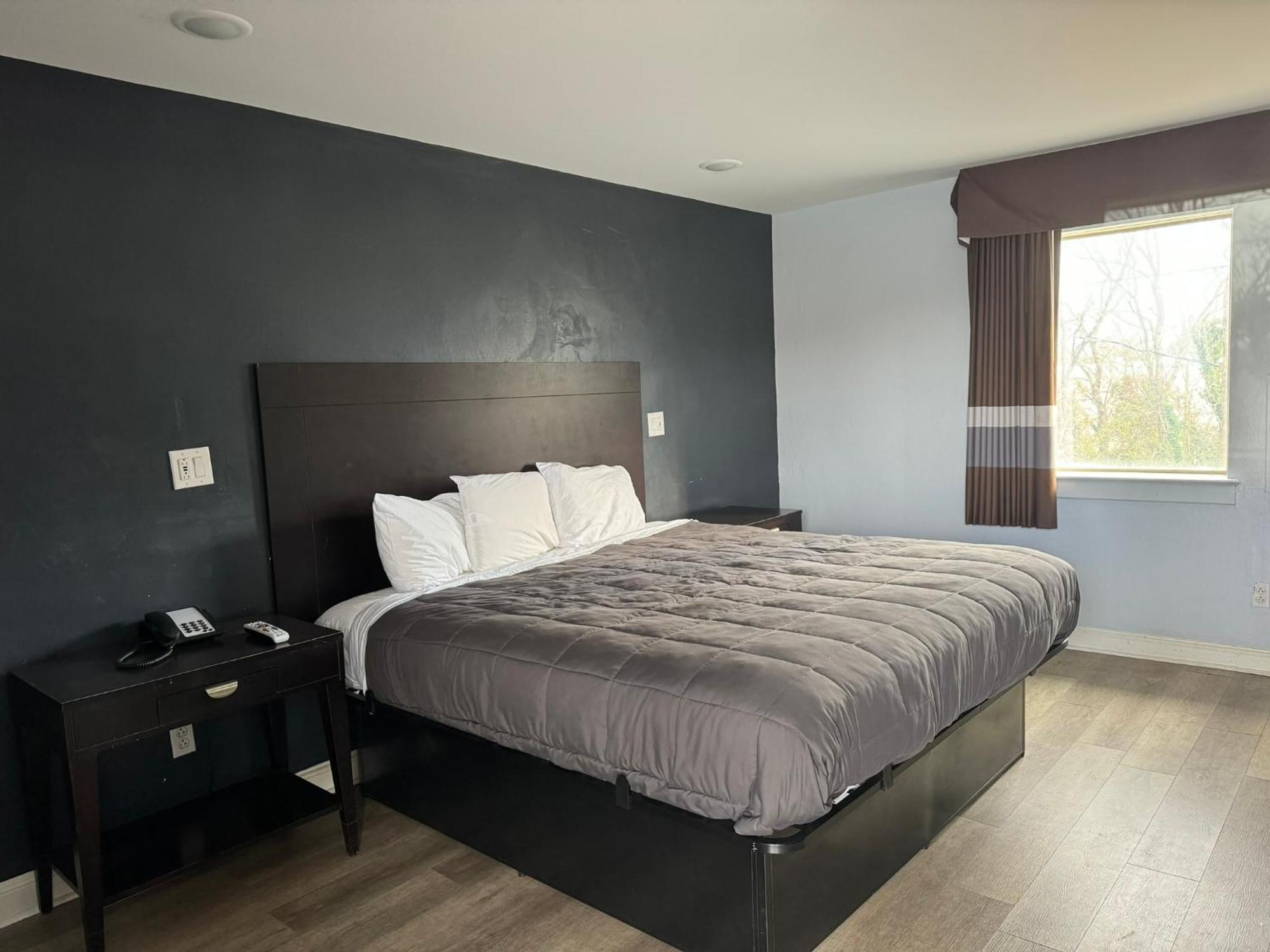 Budget Inn Данвил Екстериор снимка